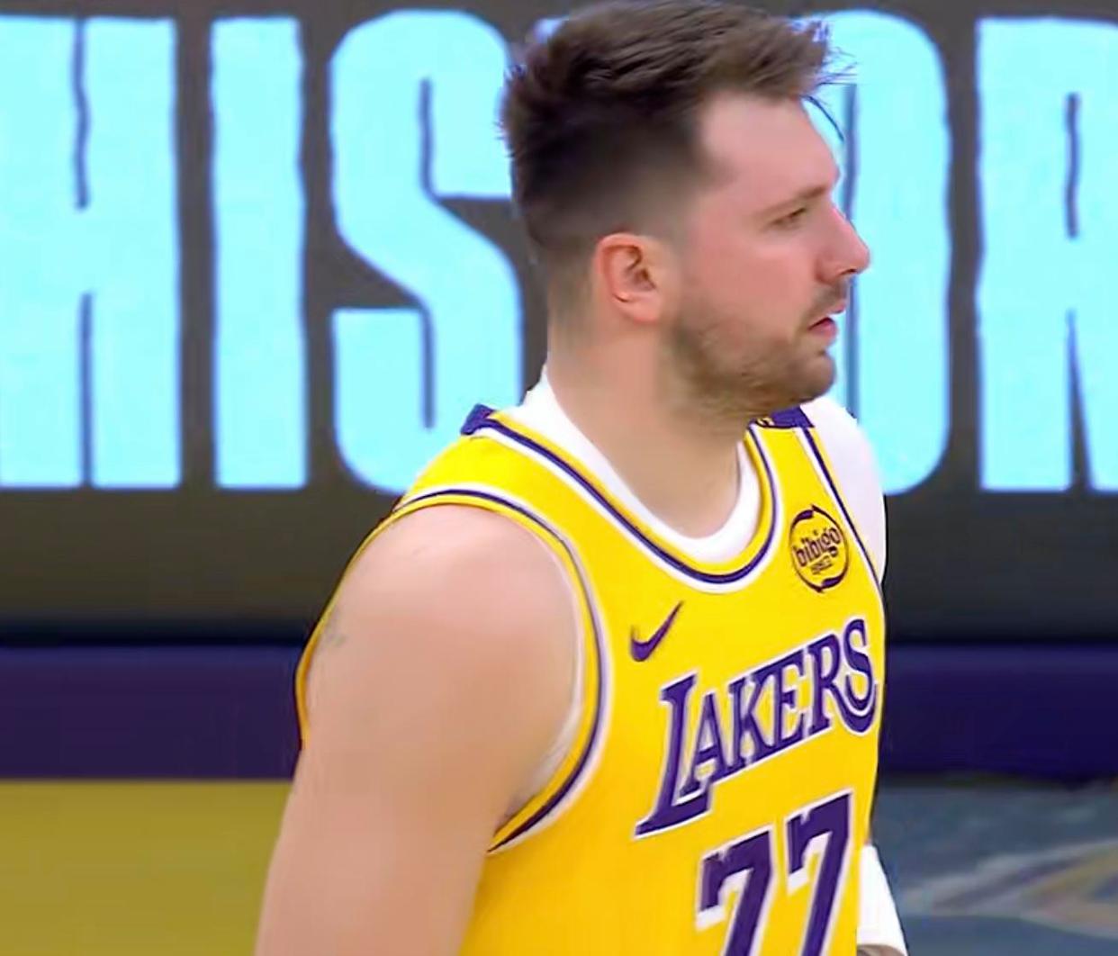 东契奇新星出色防守表现惊艳,塞尔维亚队未来可期!