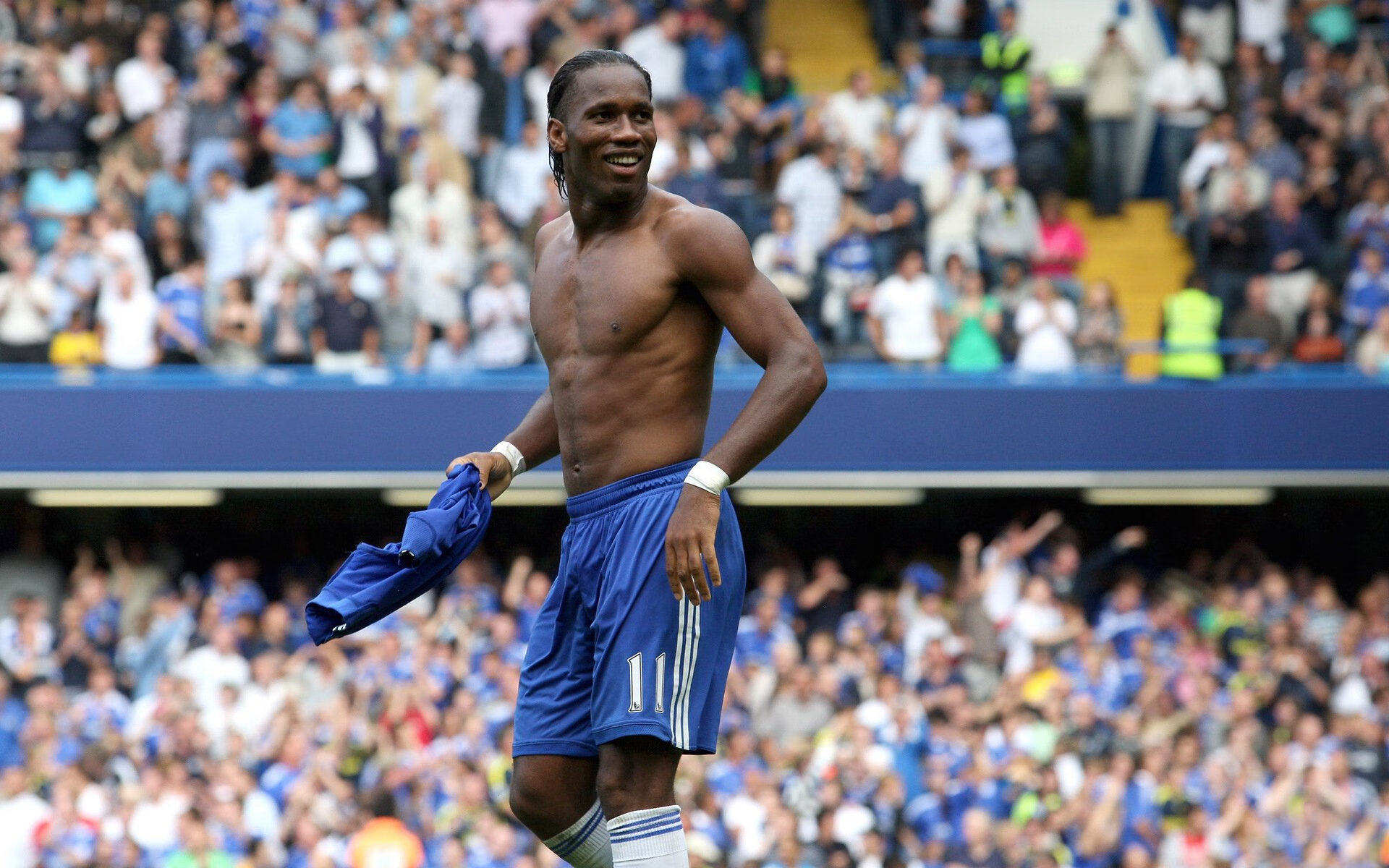 出色发挥引爆全场!,德约科维奇意外战胜SKT赛场气氛高涨