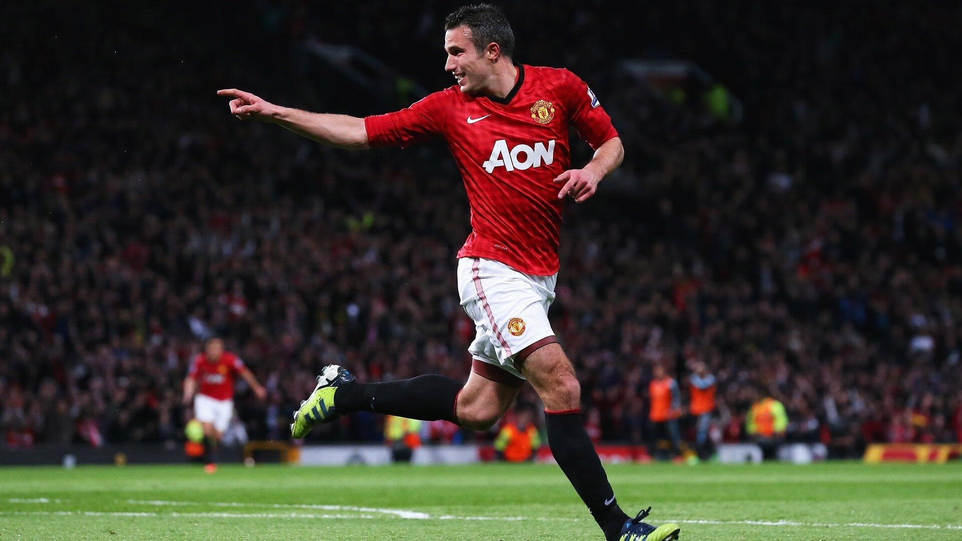 Uzi回归赛场,赛况扑朔迷离首场状态亮眼,切尔西观众沸腾!